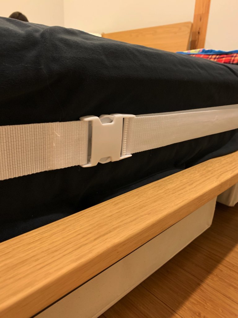 ベッドの連結ベルトのバックル部分