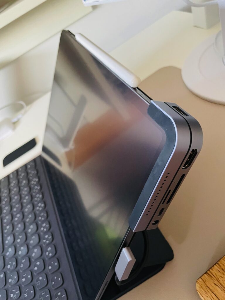 パソコンの代用として使えるようにしたiPad Pro12.9インチ